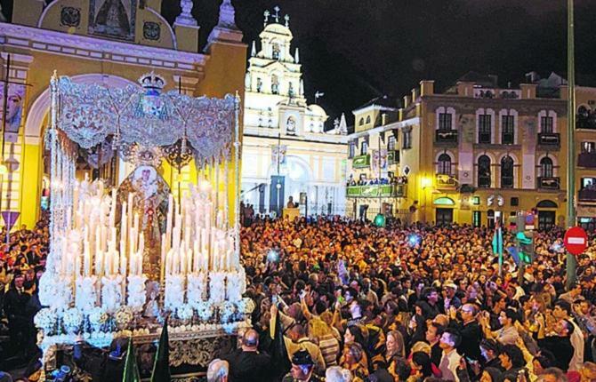 Sevilla Butterfly Suites Экстерьер фото